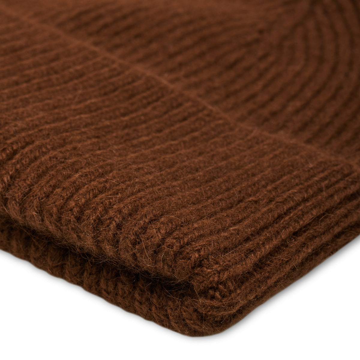 Maille du BONNET CLASSIQUE VICUNA en gros plan macro, tricotée par Robert Mackie of Scotland