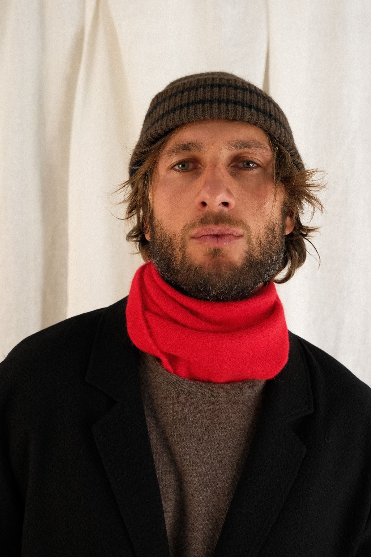 ÉCHARPE TRIANGLE RED