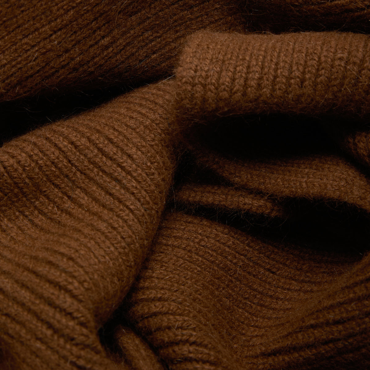 Maille de l'ÉCHARPE CLASSIQUE MACKIE VICUNA en gros plan macro, tricotée par Robert Mackie of Scotland