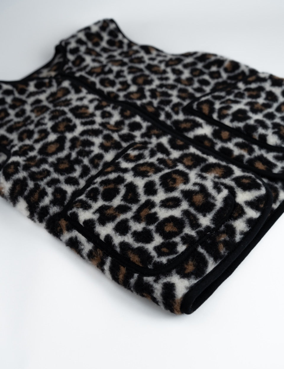 GILETLEOPARD-02-Grande.jpg